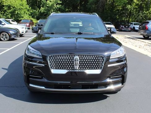 Used 2024 Lincoln Aviator Reserve w/ Elements Package Plus AWD/4WD image 11