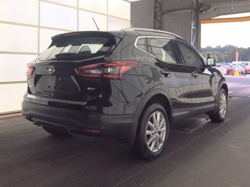 Certified 2022 Nissan Rogue Sport SV FWD image 3