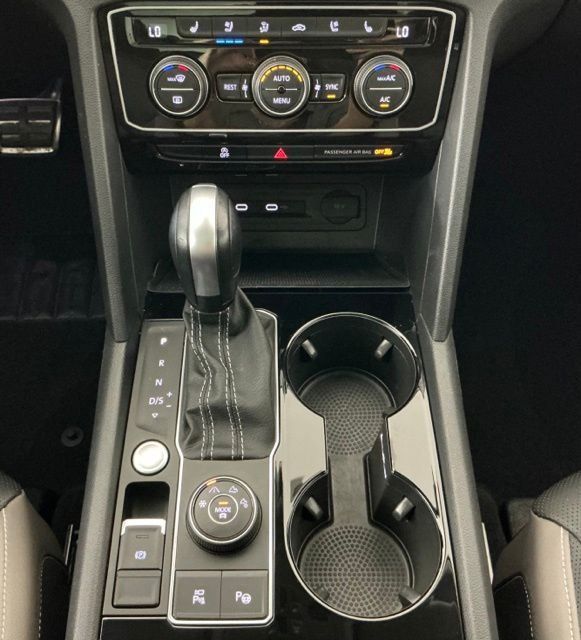 Used 2022 Volkswagen Atlas SEL Premium AWD/4WD image 18