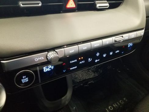 Certified 2024 Hyundai Ioniq 5 SEL RWD image 7