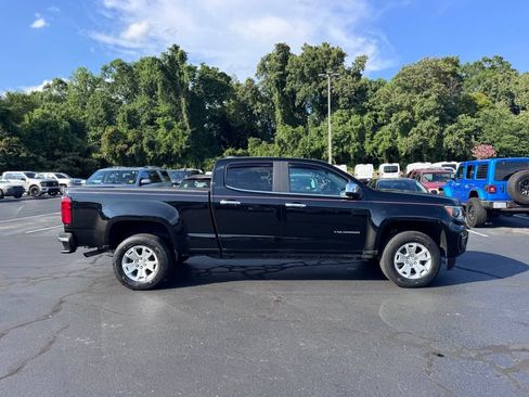 Used 2022 Chevrolet Colorado LT w/ Chrome Appearance Package RWD image 4