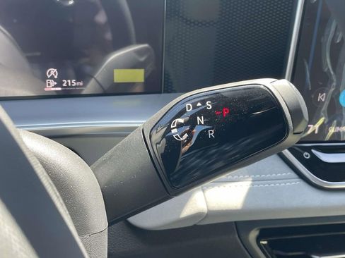 New 2026 Volkswagen Tiguan SE R-Line FWD image 30