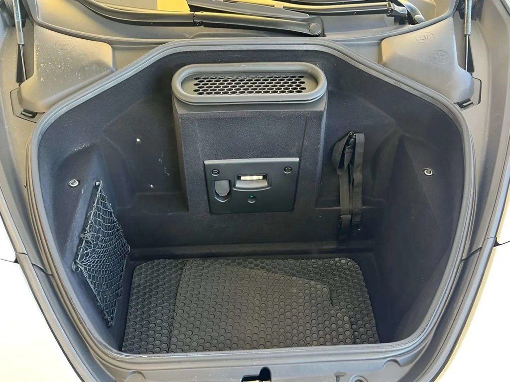 Used 2018 McLaren 720S Performance RWD image 17