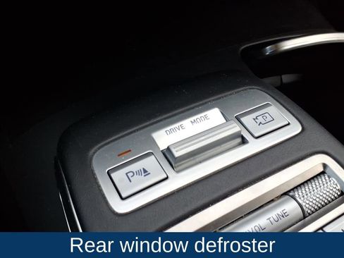 Used 2025 Genesis GV70 2.5T image 6