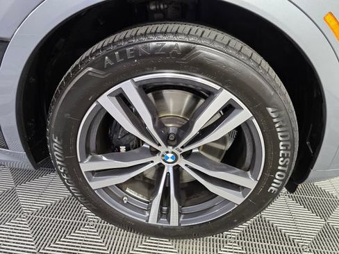 Used 2025 BMW X7 M60i AWD/4WD image 9