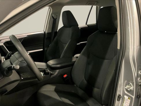 Used 2024 Toyota RAV4 LE image 21
