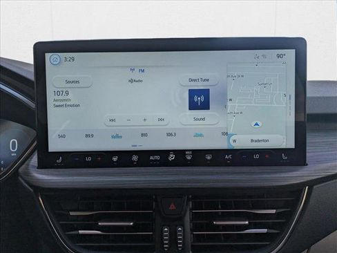 New 2025 Ford Escape SE w/ PHEV Premium Package image 10