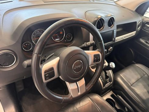 Used 2017 Jeep Compass High Altitude FWD image 14