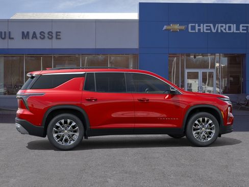 New 2026 Chevrolet Traverse LT w/ Sun and Wheel Package AWD/4WD image 5