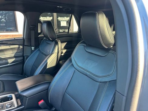 Used 2023 Ford Explorer ST w/ Equipment Group 401A AWD/4WD image 3