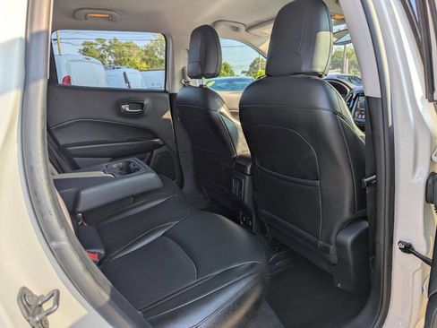 Used 2019 Jeep Compass Limited image 19