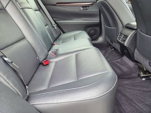 Used 2014 Lexus ES 350 w/ Luxury Package FWD image 30
