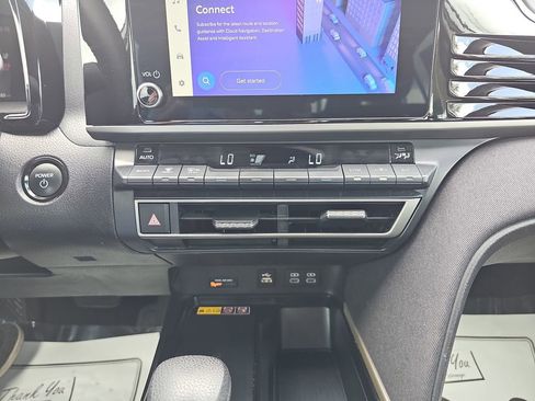 Used 2025 Toyota Camry LE image 28