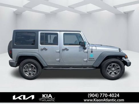 Used 2017 Jeep Wrangler Unlimited Sport w/ Quick Order Package 24S AWD/4WD image 2