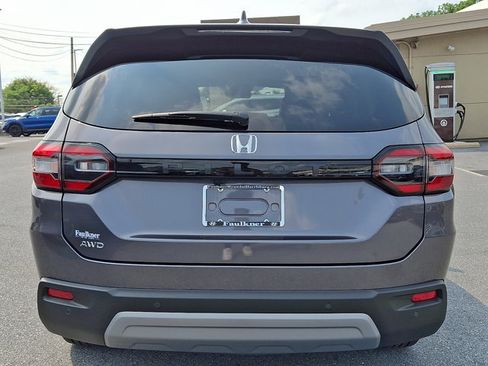 Used 2025 Honda Pilot EX-L image 5