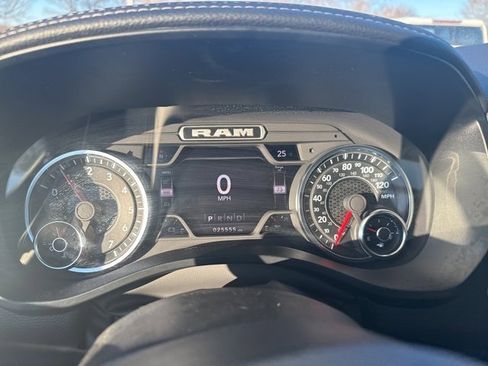 Used 2024 RAM 1500 Laramie image 27