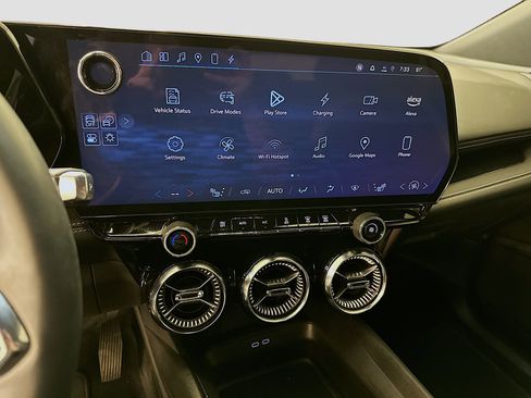 Used 2024 Chevrolet Blazer EV LT image 25