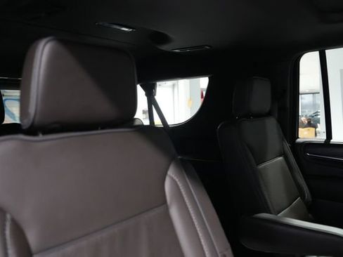 Used 2021 GMC Yukon XL Denali w/ Denali Premium Package AWD/4WD image 22