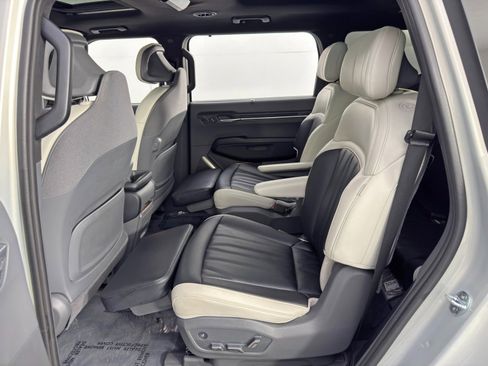 Used 2024 Kia EV9 GT-Line image 46