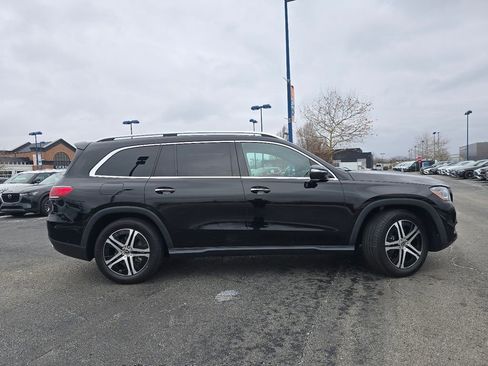 Certified 2023 Mercedes-Benz GLS 450 4MATIC image 18