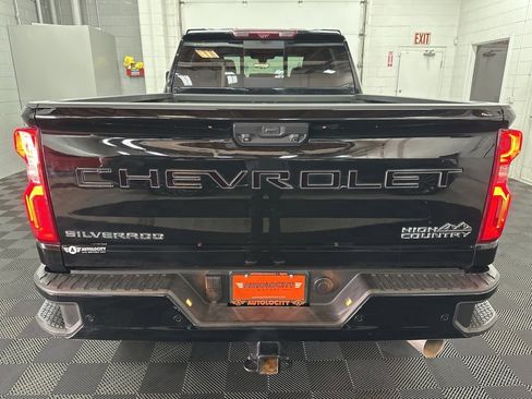 Used 2023 Chevrolet Silverado 2500 High Country w/ Z71 Off-Road Package image 8