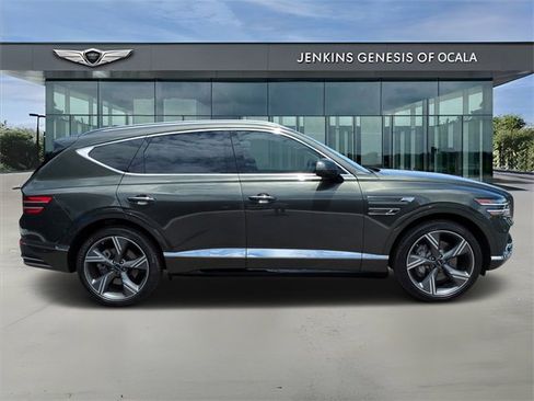 Used 2025 Genesis GV80 3.5T Prestige image 2