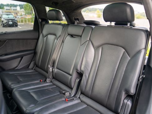 Used 2018 Audi Q7 3.0T Prestige w/ Prestige Package AWD/4WD image 22