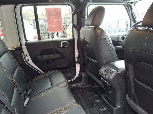 Certified 2021 Jeep Wrangler Unlimited Sahara image 15