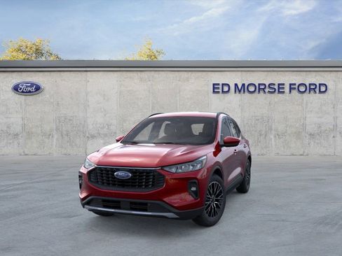 New 2025 Ford Escape SE image 2