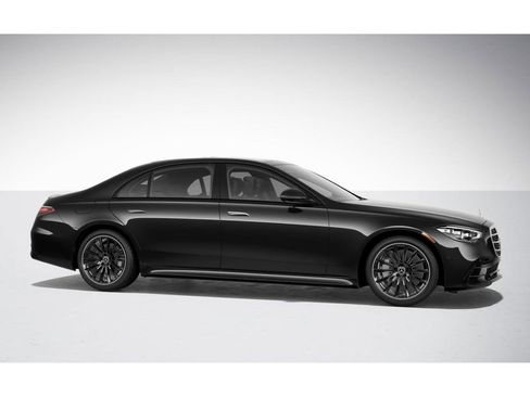 New 2025 Mercedes-Benz S 580 4MATIC Sedan image 14