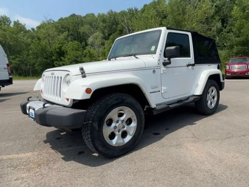 Used 2013 Jeep Wrangler Sahara w/ Connectivity Group AWD/4WD image 4
