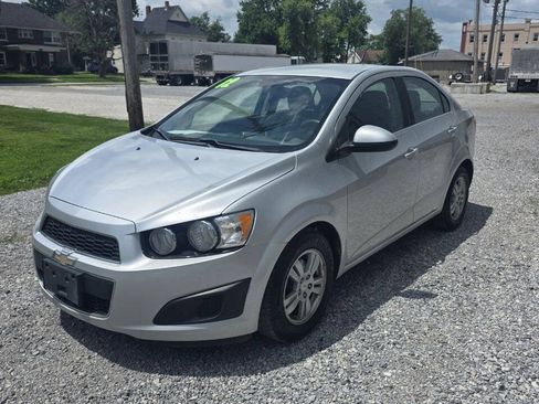 Used 2012 Chevrolet Sonic LT FWD image 3