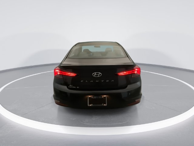 Used 2020 Hyundai Elantra SE FWD image 5