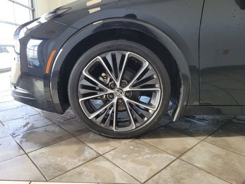 Used 2023 Toyota Prius XLE image 27