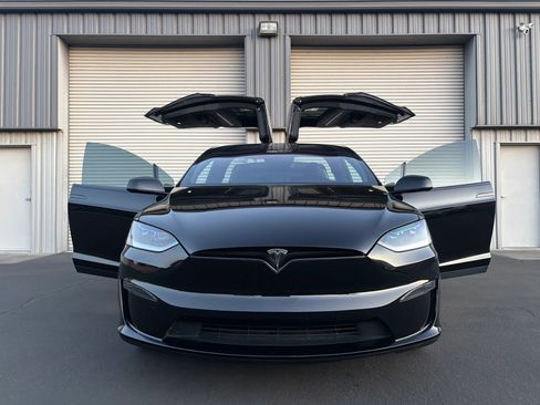 Used 2023 Tesla Model X AWD/4WD image 6