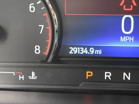 Used 2022 Ford Explorer XLT w/ Equipment Group 202A AWD/4WD image 26