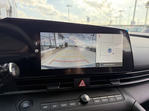 New 2026 Hyundai Elantra Sport FWD image 35