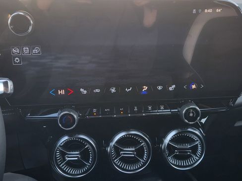 Used 2024 Chevrolet Blazer EV LT image 18