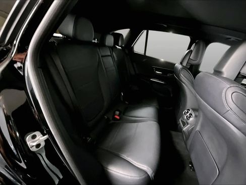 Used 2023 Mercedes-Benz GLC 300 4MATIC image 39