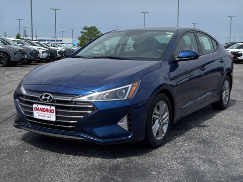 Used 2019 Hyundai Elantra Value Edition FWD image 2