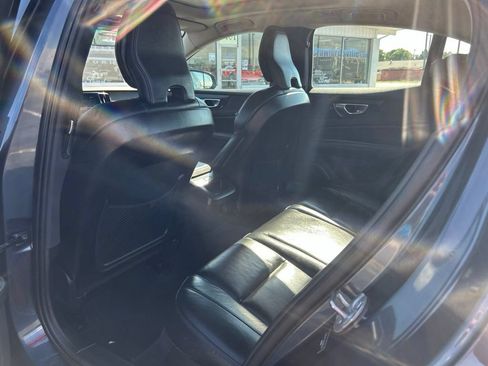 Used 2024 Volvo S60 B5 Plus FWD image 33