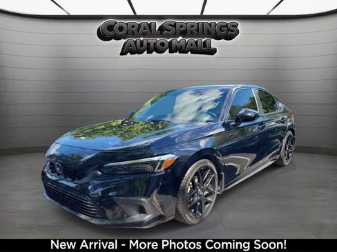 Used 2023 Honda Civic Sport image 2
