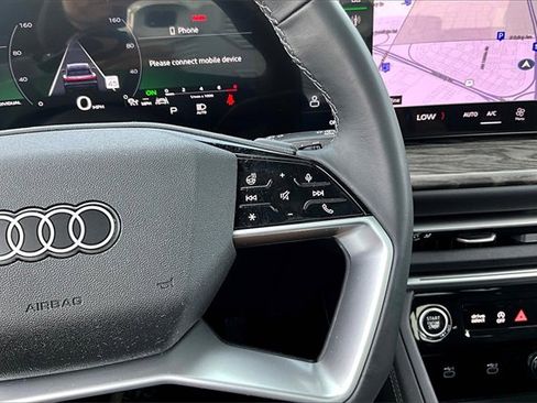 Used 2025 Audi Q5 Premium image 21