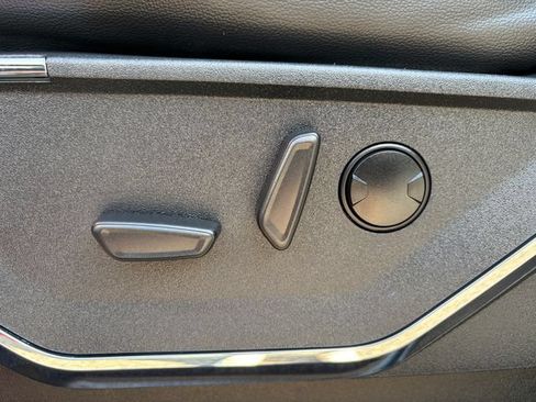 Used 2024 Ford F150 Lariat AWD/4WD image 19