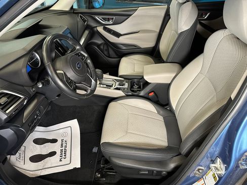 Used 2020 Subaru Forester Premium AWD/4WD image 21