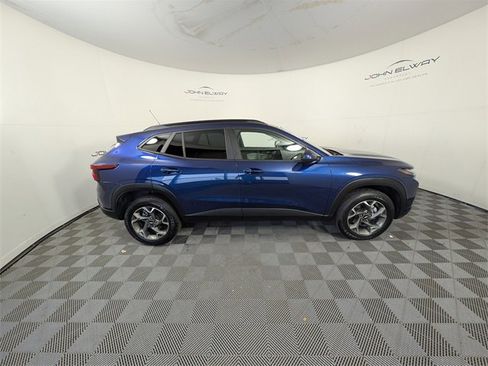 Certified 2024 Chevrolet Trax LT w/ Driver Confidence Package image 6