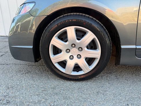 Used 2010 Honda Civic LX image 30