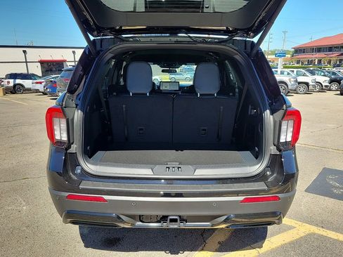 New 2026 Ford Explorer ST-Line AWD/4WD image 8