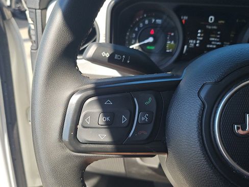 Used 2024 Jeep Wrangler Sport S image 16