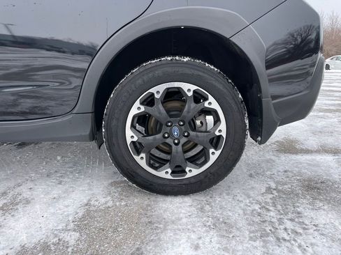 Used 2021 Subaru Crosstrek 2.0i Premium image 10